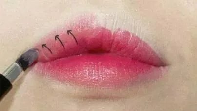 唇妆怎么画?三种基础唇妆简单易学