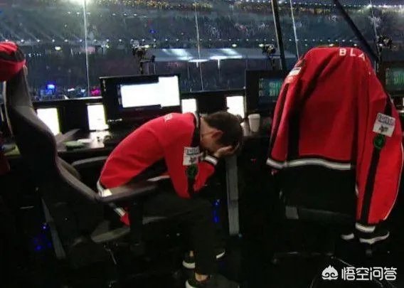 SKT对阵KT出现8级打18级巨大等级差距，现在的SKT究竟有多差？