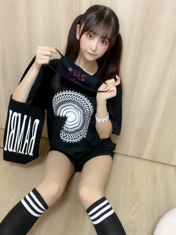 身材爆炸的居家女友谁不喜欢？11区模特ナオミ图赏