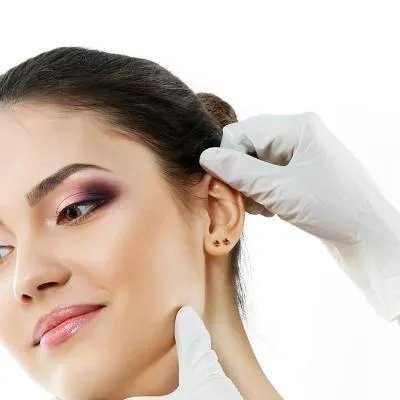 耳朵里面痛怎么回事