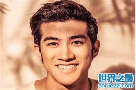 李治廷身高有多高 事实说明了他的真实身高