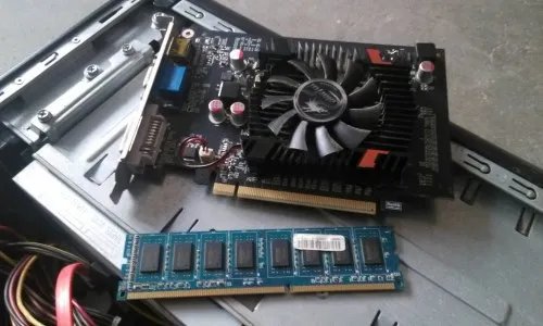 电脑显示器不亮是什么原因 解决方法有这四步骤