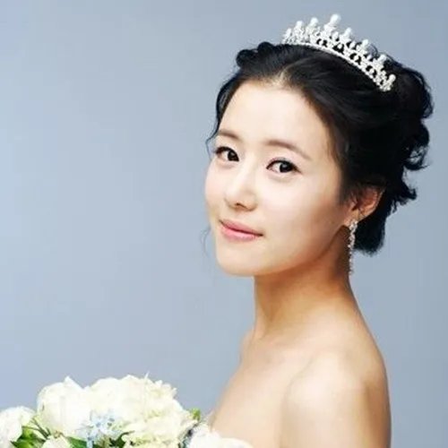 新娘化妆盘发图片欣赏 新娘盘发教程