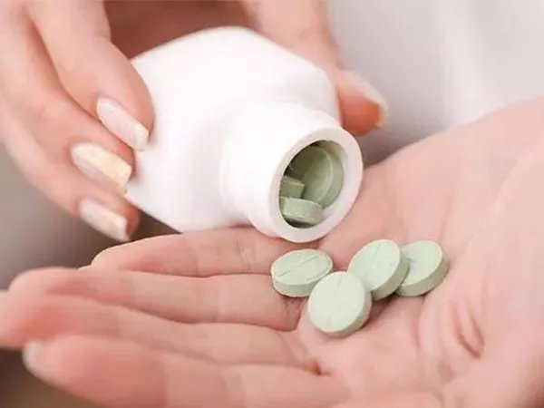 服用安美奇也要谨慎其副作用,激素失衡可不是小问题