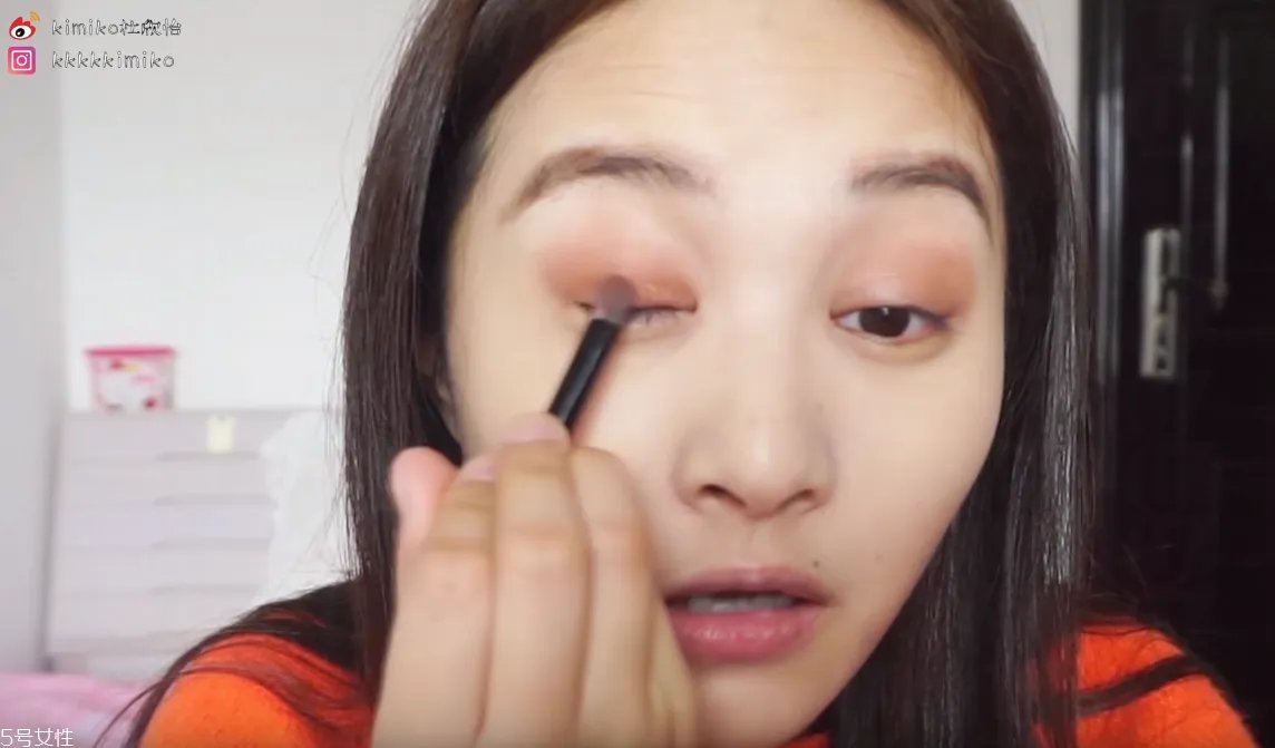 眼镜妆容怎么画图解教程