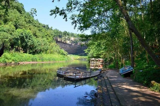 青龙大瀑布有什么景点?