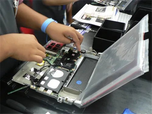 笔记本电脑组装基本思路 如何自己组装一台笔记本