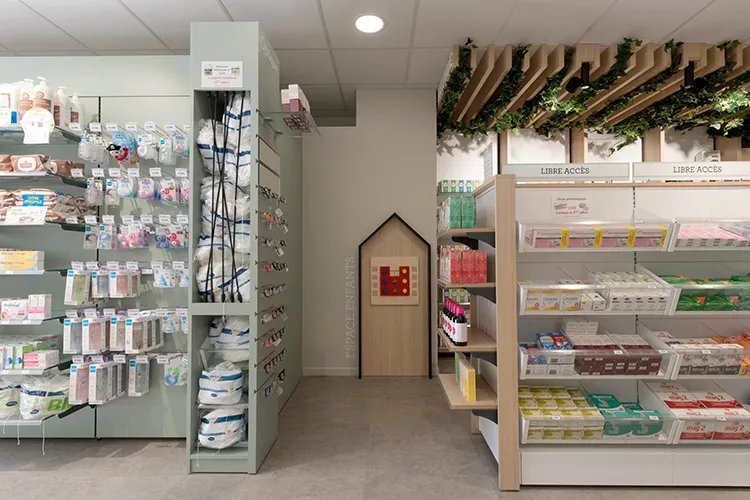 合肥药店装修技巧,合理规划设计让药店更大气规范,营造品牌形象