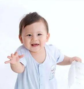 宝宝发型图片：打造可爱萌萌哒的宝宝发型图片