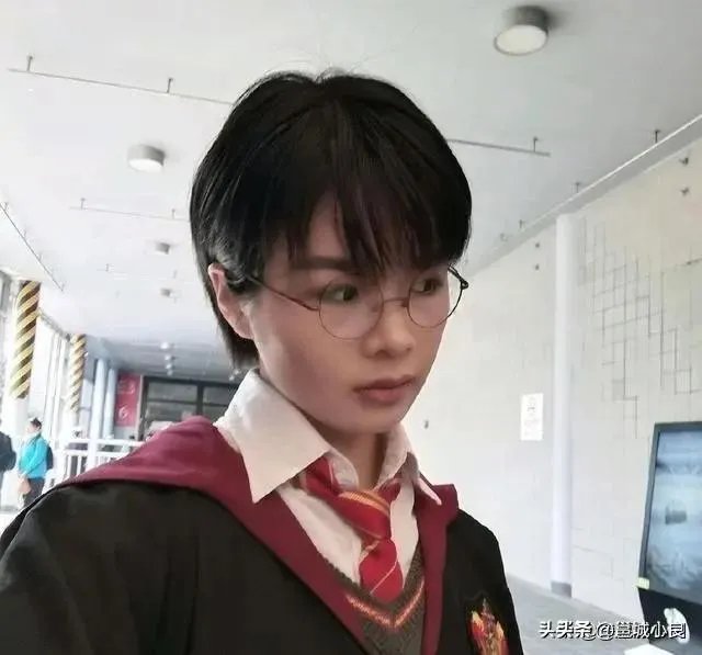 “我爸是李刚”和许可馨事件到底能给我们怎样的思考？