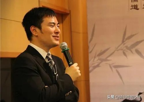 中国最好的乒乓球电视解说员是谁?