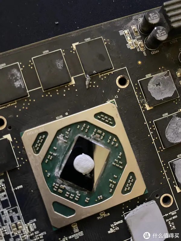 不让换硅脂逼死强迫症!老魔蓝宝石RX470D8G显卡翻车实测跑分15万