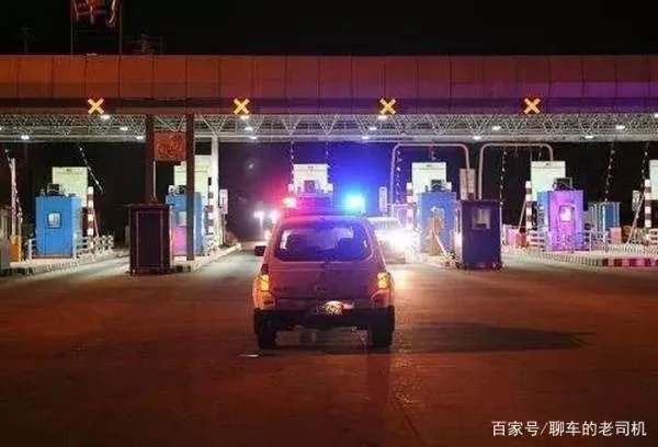 禁鸣喇叭的路上，一定要按喇叭提醒他人该怎么办？