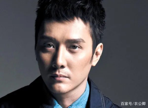 如何评价冯绍峰的颜值和性格？