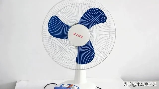 什么方法让风扇叶子不沾尘?