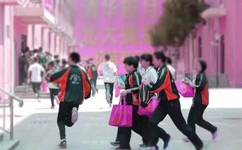 开学啦的黑板报