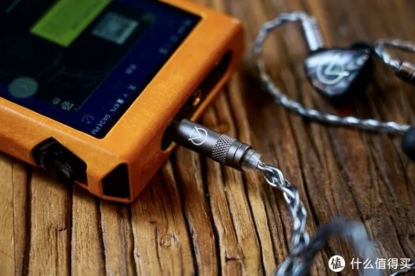 艾利和AK SP2000T评测:全球首款四解码三重运放架构播放器