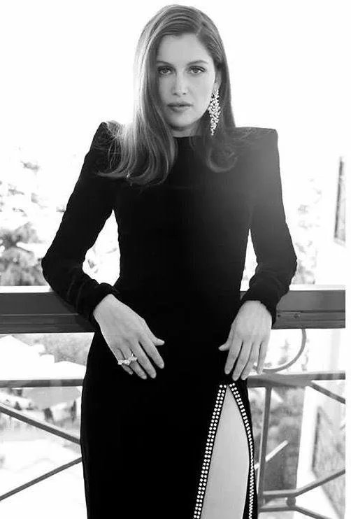 今年秋季比较流行什么样的外套呢?