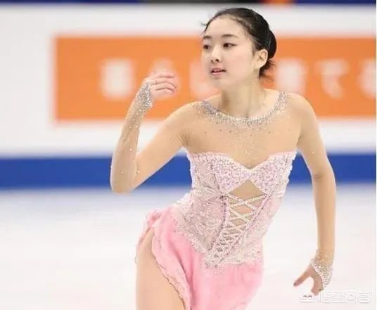 中国花滑美少女李子君今日通过微博宣布退役，你怎么看待此事？