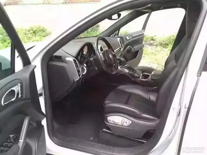 保时捷卡宴2012款 3.0t简介