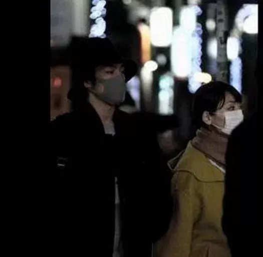 花泽香菜结婚了，恋爱却依旧还在循环