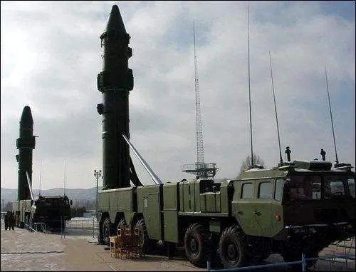 什么是弹道导弹?