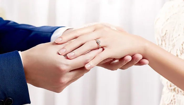 钛钢会不会掉色 钛钢掉色吗