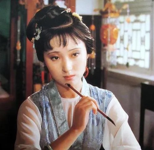 陈晓旭为什么要出家:陈晓旭过于信佛拒绝治疗