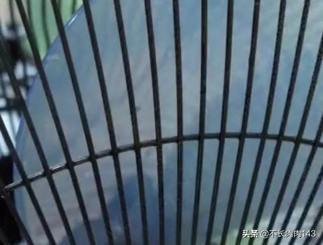 什么方法让风扇叶子不沾尘?