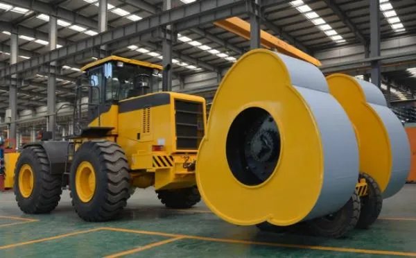 冲击压路机是什么样子的机械设备？