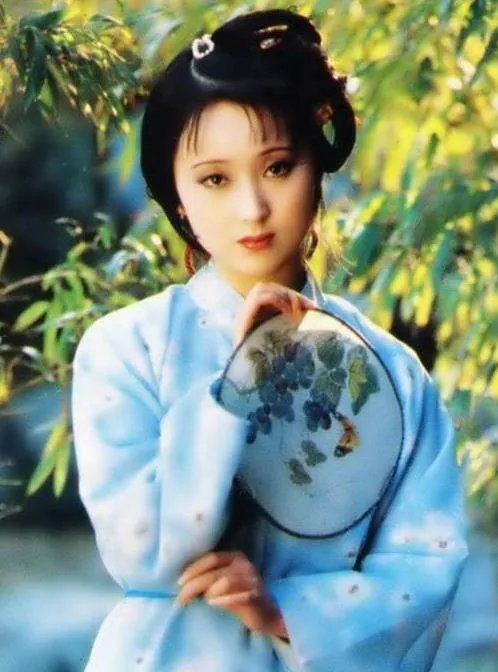 陈晓旭为什么要出家:陈晓旭过于信佛拒绝治疗