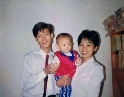 宁泽涛父母照片盘点  家庭背景资料曝光