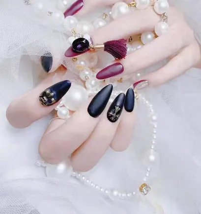 哪个美甲学校好？