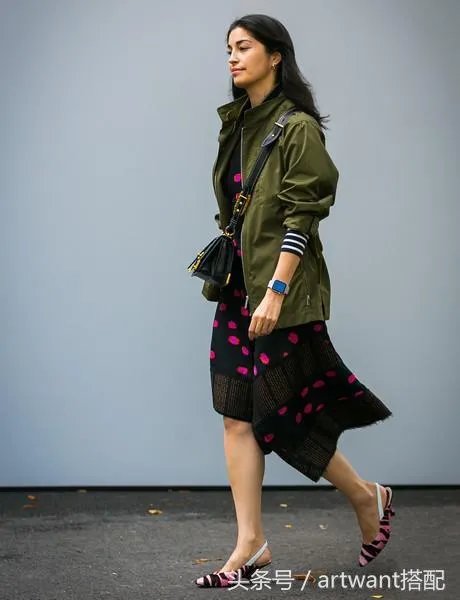 今年秋季比较流行什么样的外套呢?