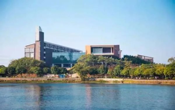 广东省轻工职业技术学院给进吗