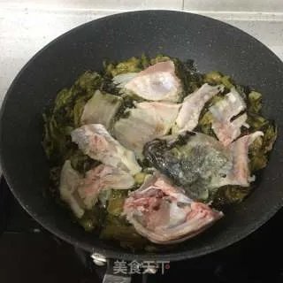 酸菜鲈鱼