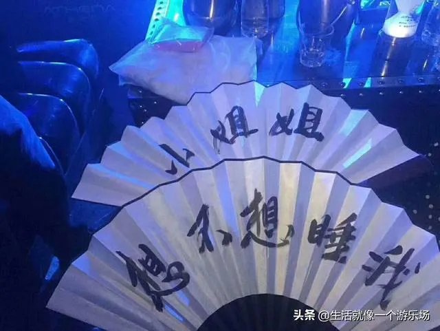 谁能提供几个适合男士做头像的图片？