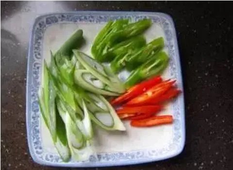 韩国大酱汤的做法是怎样的？