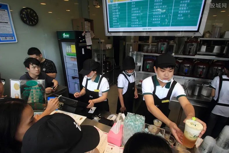 1点点奶茶加盟费 一点点奶茶加盟要哪些条件