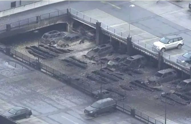 英立体停车场发生火灾造成怎样的损失?