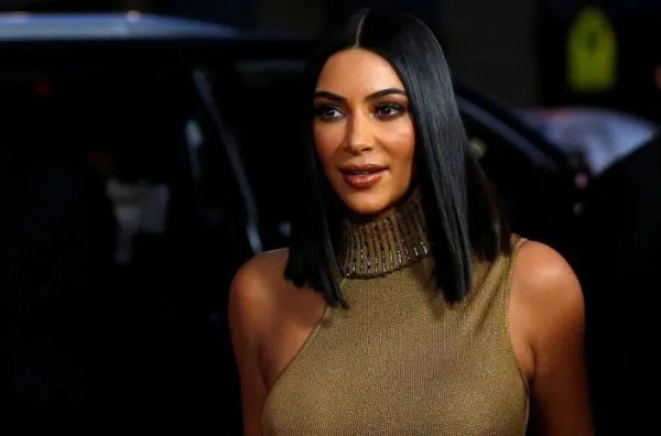 卡戴珊首谈与侃爷离婚，他们究竟是因何离婚的？