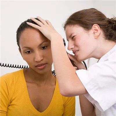 耳鸣耳心一跳一跳怎么回事?