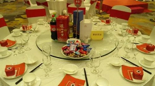 婚宴酒水价位揭秘   结婚一般喝什么酒有面子