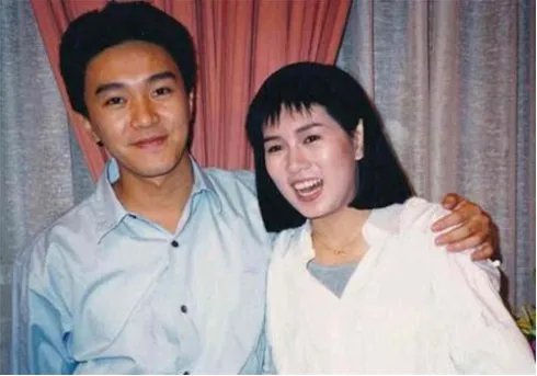 周星驰有女朋友吗?