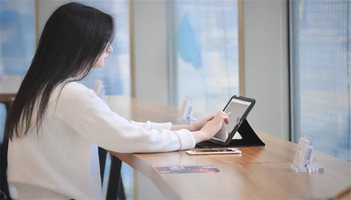 董事长和总裁有哪些区别 董事长和总裁的区别