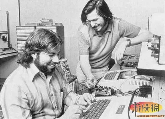 苹果老总的十大囧事：敲诈同事 忽悠同事下岗