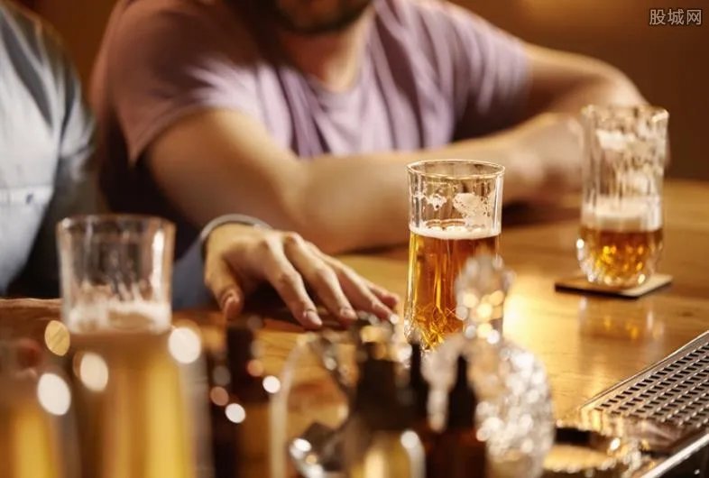 燕京啤酒多少钱一箱 一瓶燕京啤酒多少钱