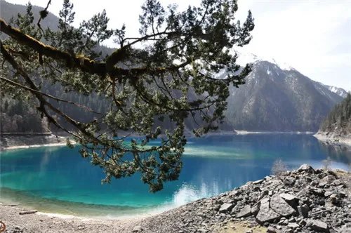 云南蜜月旅行哪些景点好玩 云南度蜜月去哪些景点必去