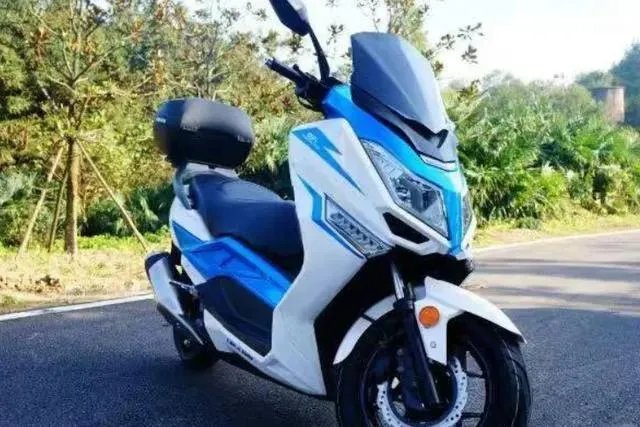 摩托车价格大全踏板摩托车多少钱一辆？