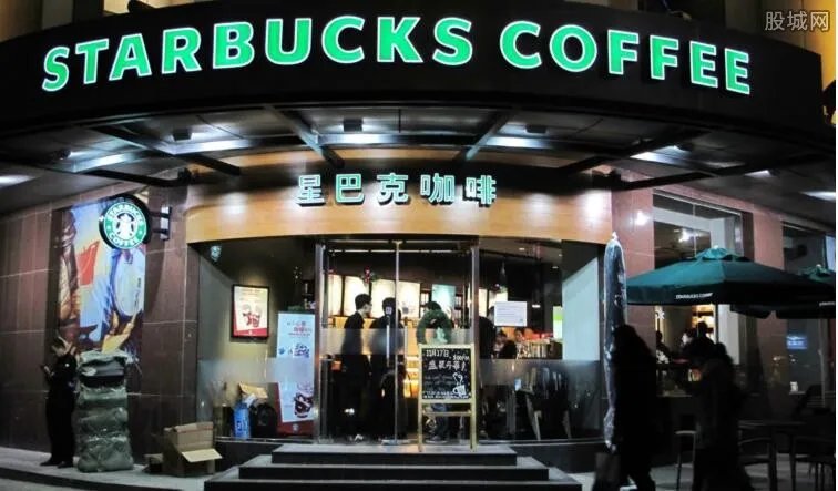 星巴克回应瑞幸 市场炒作才是恶性竞争的根源